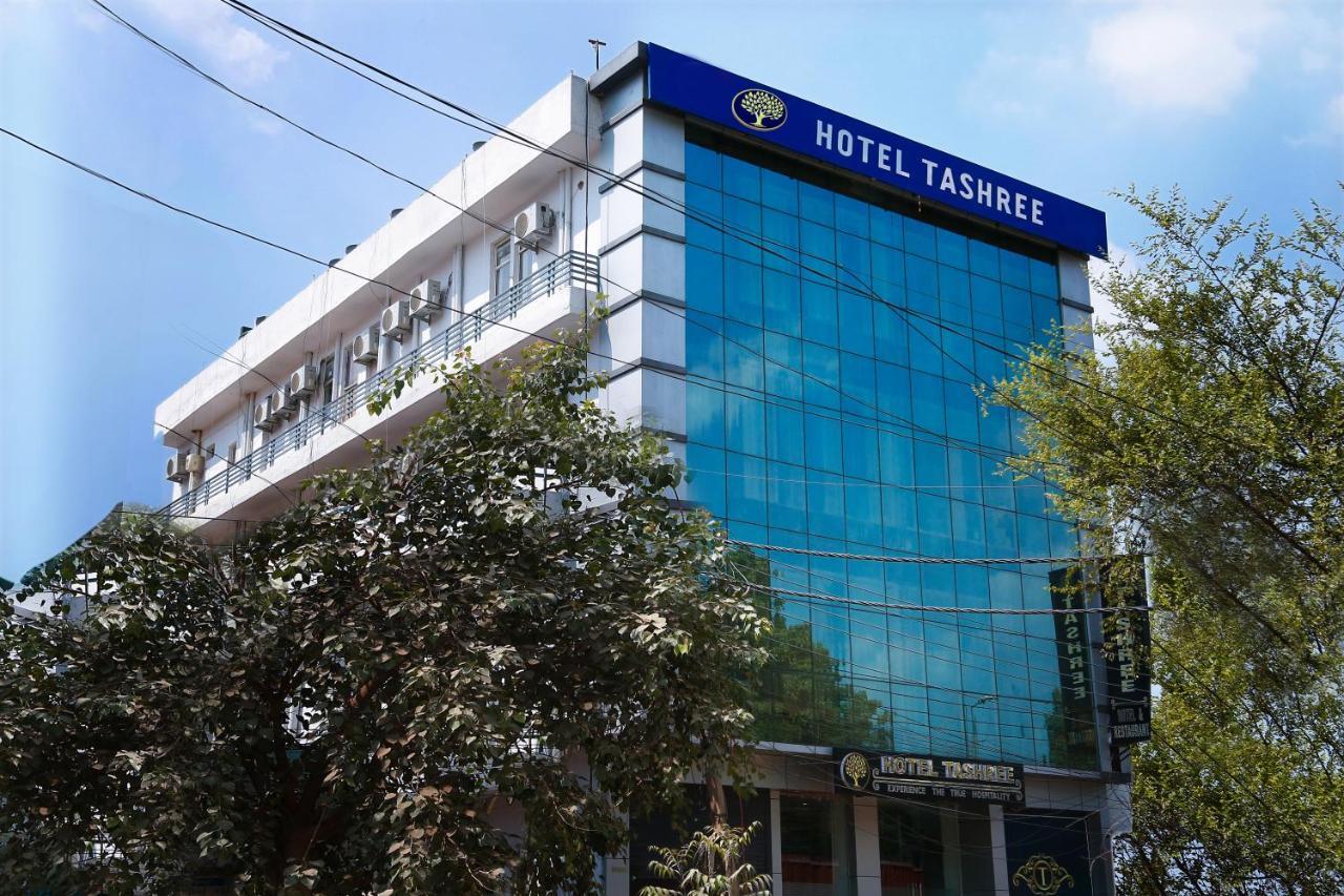 Airport Hotel Tashree Yeni Delhi Dış mekan fotoğraf